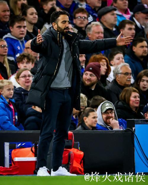 阿莫林：执教葡体时常听英超主帅发布会，克洛普幽默风趣