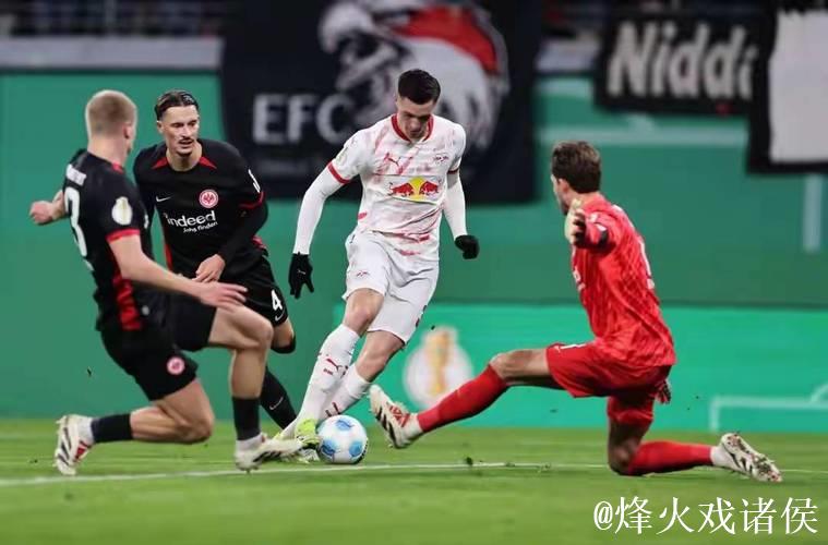 德国杯-莱万双响 拜仁4-2胜勒沃库森加冕双冠王